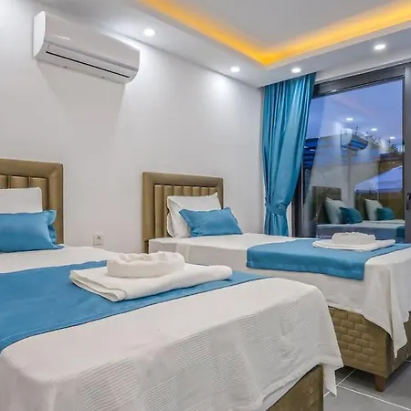 Guenes Kalkan * Kaş